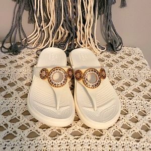 Dual Crocs Comfort flops size 6